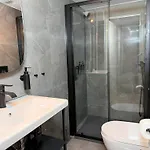 아파트 Flat In