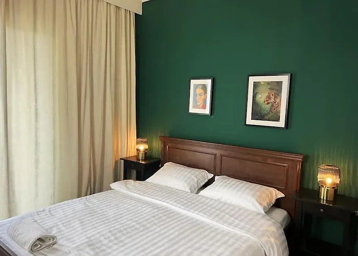 Flat In * Kavala